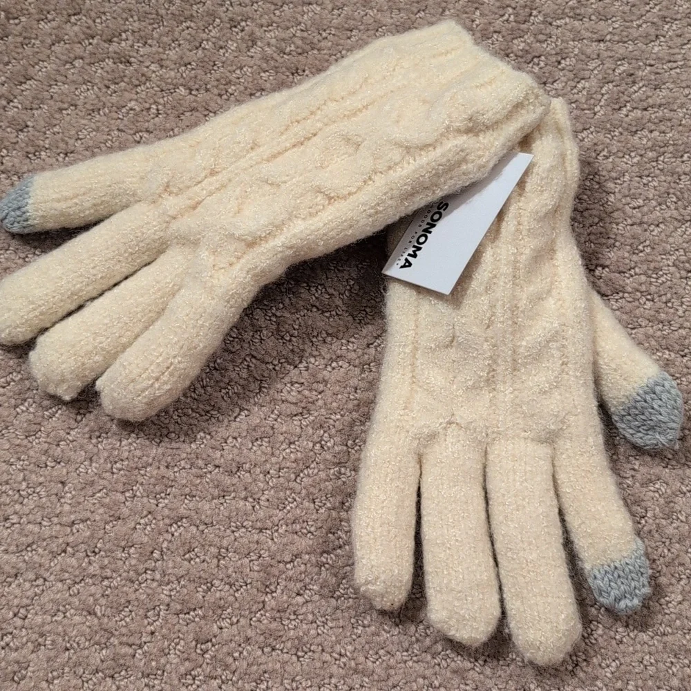 Sonoma Supercozy White Gloves NWT